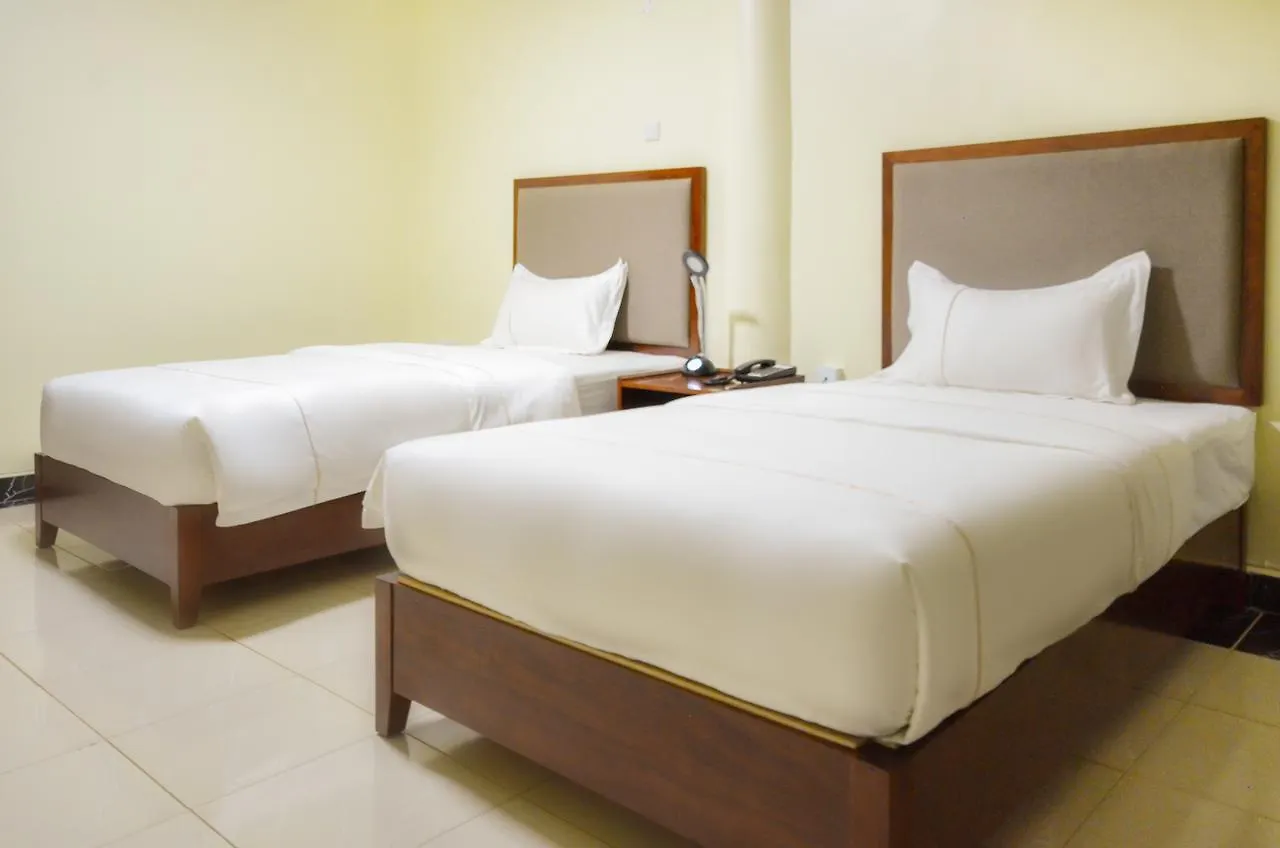 Igar Plaza Hotel Jinja 3*,